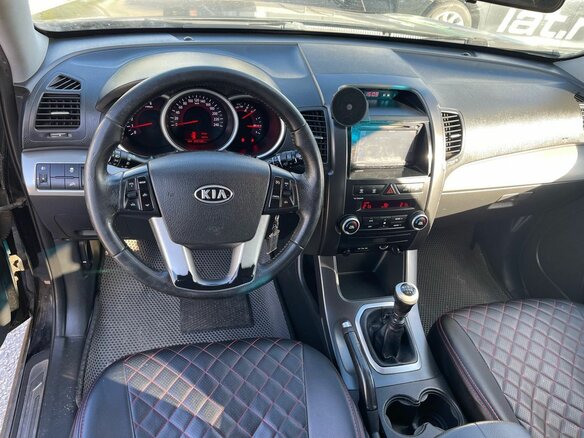 2010 Kia Sorento II, чёрный, 1250000 рублей - вид 8