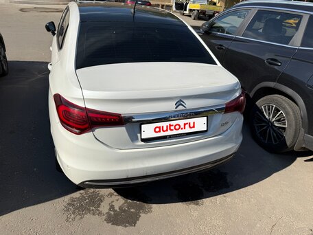 2017 Citroen C4 II Рестайлинг, белый, 834000 рублей, вид 3