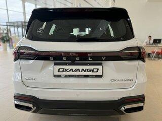 2026 Geely Okavango I Рестайлинг, белый, 4085990 рублей, вид 4