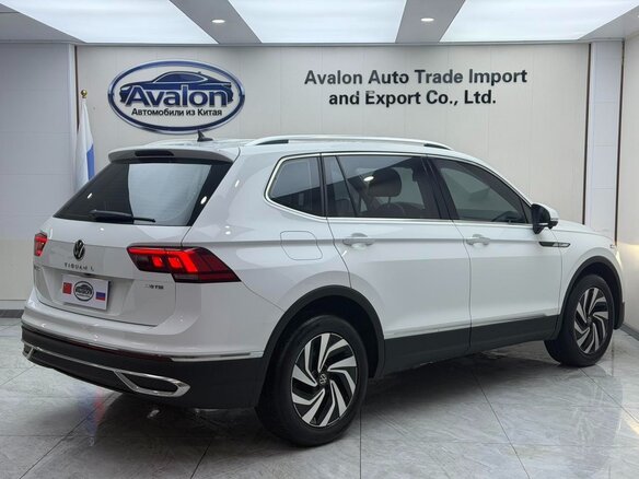 2022 Volkswagen Tiguan L II Рестайлинг (China Market), белый, 3200000 рублей - вид 5