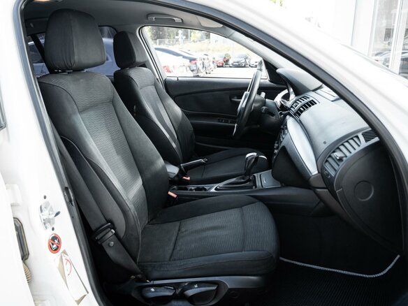 2008 BMW 1 серии 116i I (E81/E82/E87/E88) Рестайлинг, белый, 608000 рублей - вид 7