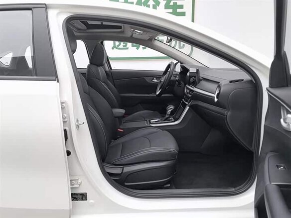 2021 Kia K3 II (China Market), белый, 1520000 рублей - вид 7
