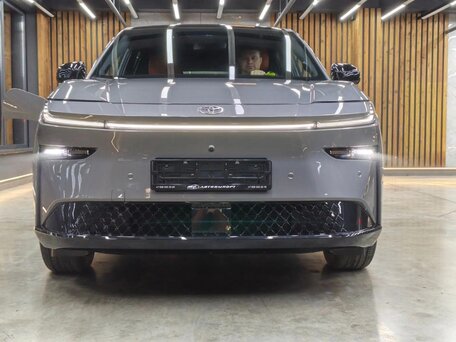 2026 Toyota bZ3X 58.3 kWh, серый, 2995000 рублей, вид 5