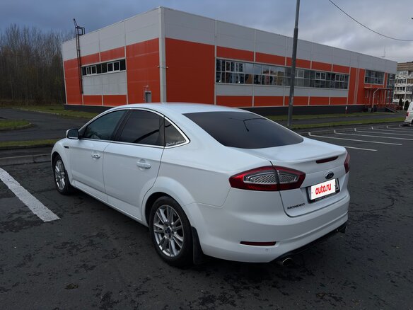 2013 Ford Mondeo IV Рестайлинг, белый, 540000 рублей - вид 4
