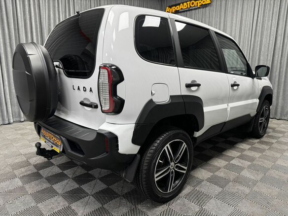 2024 Lada (ВАЗ) Niva Travel I, белый, 1076000 рублей - вид 15