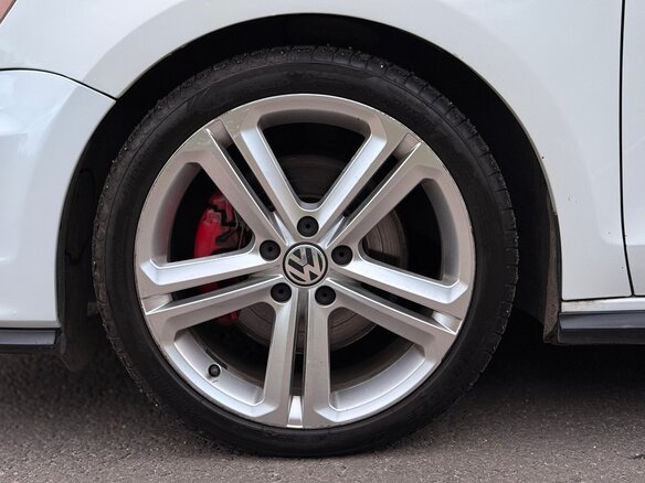 2015 Volkswagen Jetta GLI VI Рестайлинг, белый, 1650000 рублей - вид 24