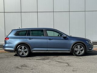 2018 Volkswagen Passat Alltrack B8, синий, 2439999 рублей, вид 5