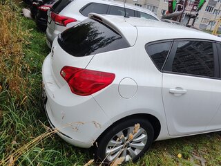 2012 Opel Astra J Рестайлинг, белый, 650000 рублей, вид 4