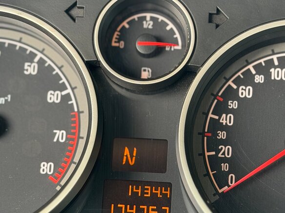 2010 Opel Astra GTC H Рестайлинг, серый, 540000 рублей - вид 11