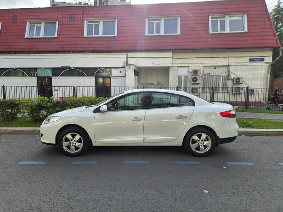 2012 Renault Fluence I, белый, 850000 рублей - вид 5
