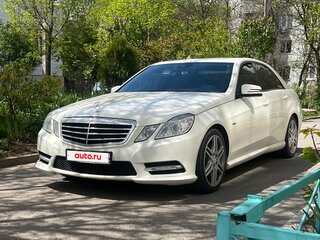 2011 Mercedes-Benz E-Класс 200 7G-Tronic IV (W212, S212, C207), белый, 1700000 рублей, вид 1