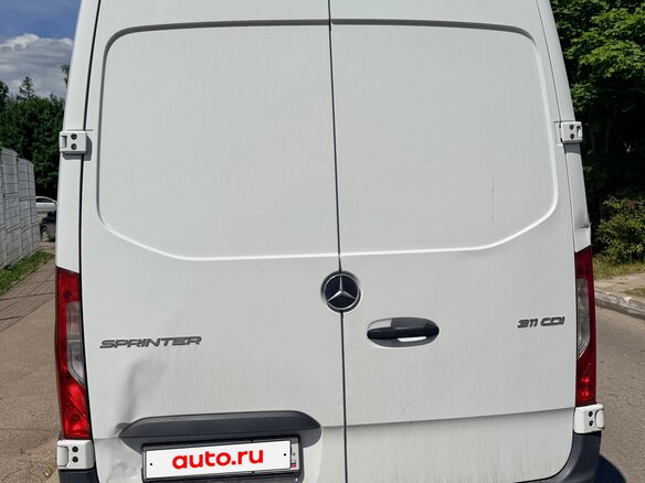 2020 Mercedes-Benz Sprinter, белый, 3160000 рублей - вид 3