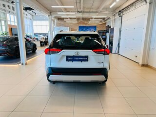 2024 Toyota RAV4 V (XA50), белый, 3799900 рублей, вид 5
