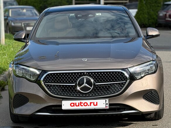 2024 Mercedes-Benz E-Класс 200 VI (W214, S214), коричневый, 6200000 рублей - вид 3