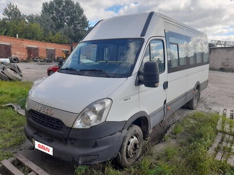 2013 Iveco Daily, белый, 750000 рублей, вид 1