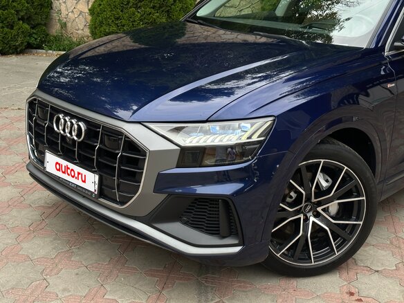 2018 Audi Q8 55 TFSI I (4M), синий, 3900000 рублей - вид 16