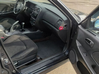 2004 Hyundai Sonata ТагАЗ IV (EF) Рестайлинг, чёрный, 350000 рублей, вид 4