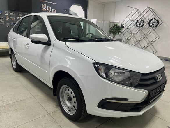 2026 Lada (ВАЗ) Granta I Рестайлинг, белый, 1171810 рублей - вид 2