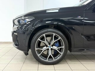 2021 BMW X6 40i III (G06), чёрный, 8245000 рублей, вид 4