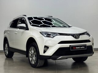 2017 Toyota RAV4 IV (XA40) Рестайлинг, белый, 2350000 рублей, вид 3