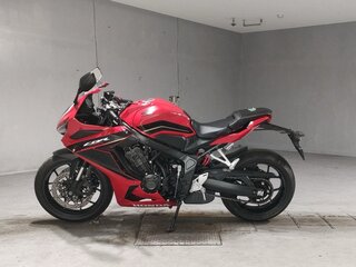 2024 Honda CBR 650R, красный, 886000 рублей, вид 2