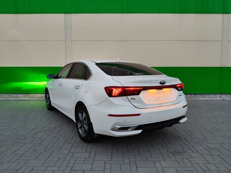 2022 Kia K3 II (China Market), белый, 1650000 рублей, вид 3