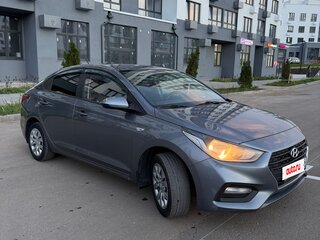 2017 Hyundai Solaris II, серый, 1070000 рублей, вид 2