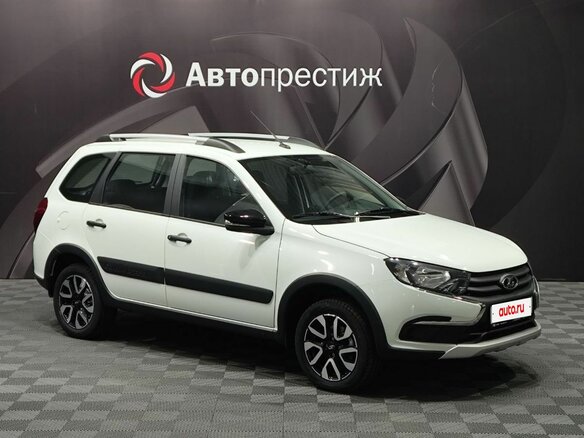 2026 Lada (ВАЗ) Granta Cross I Рестайлинг, белый - вид 2