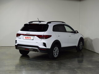 2022 Kia Rio X IV Рестайлинг, белый, 1797000 рублей, вид 4