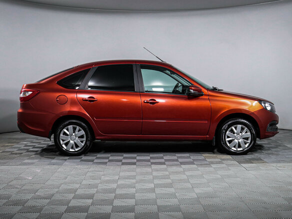 2022 Lada (ВАЗ) Granta I Рестайлинг, красный, 670000 рублей - вид 3