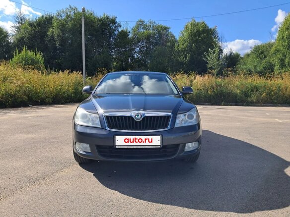 2013 Skoda Octavia II (A5) Рестайлинг, серый, 1000000 рублей - вид 9
