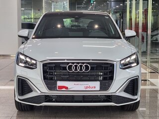2023 Audi Q2 35 TDI I Рестайлинг, белый, 2430000 рублей, вид 3
