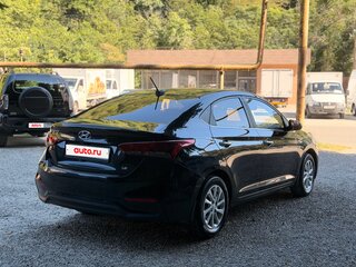 2017 Hyundai Solaris II, чёрный, 1000000 рублей, вид 3