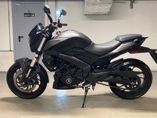 2021 Bajaj Dominar 400, чёрный, 350000 рублей, вид 2