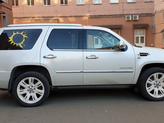 2013 Cadillac Escalade III, бежевый, 3000000 рублей, вид 1