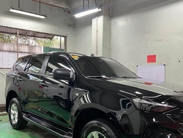 Открыть фотографии: Isuzu MU-X II Рестайлинг