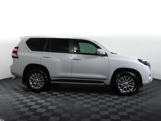 2014 Toyota Land Cruiser Prado 150 Series Рестайлинг 1, белый, 3861000 рублей, вид 4
