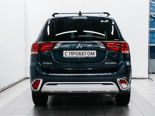 2019 Mitsubishi Outlander III Рестайлинг 3, синий, 2199000 рублей, вид 4