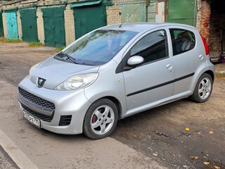 2011 Peugeot 107 I Рестайлинг, серебристый, 480000 рублей, вид 1