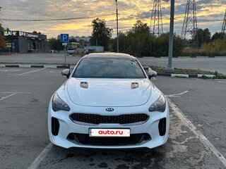 2019 Kia Stinger I, белый, 3000000 рублей, вид 1