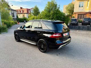 2015 Mercedes-Benz M-Класс 300 III (W166), чёрный, 2950000 рублей, вид 2