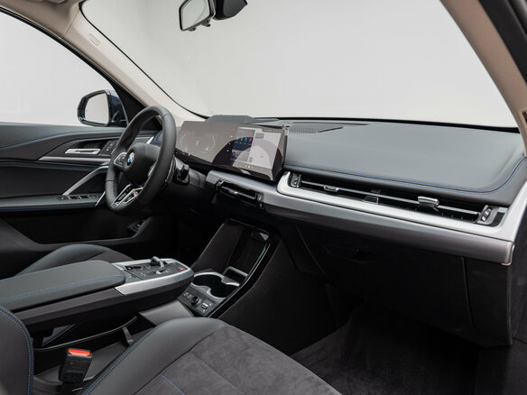 2026 BMW X1 Long 25Li xDrive III (U11/U12), чёрный, 5800000 рублей - вид 31