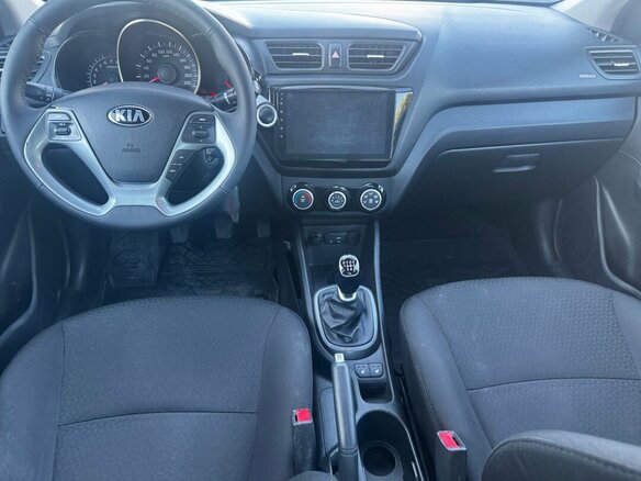 2015 Kia Rio III Рестайлинг, белый, 949900 рублей - вид 13