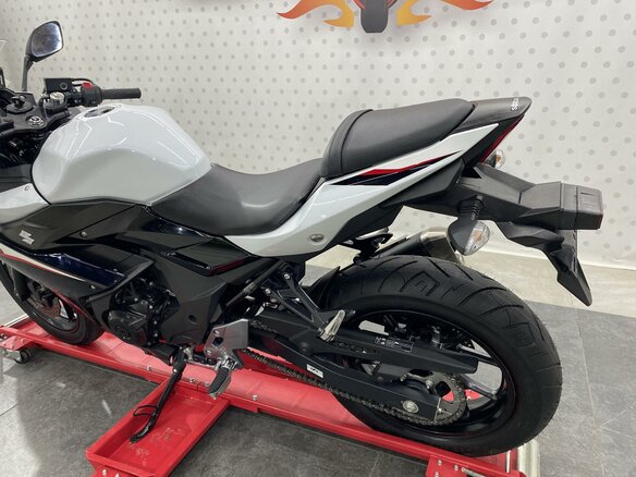2018 Suzuki GSX 250 R, чёрный, 389000 рублей - вид 7