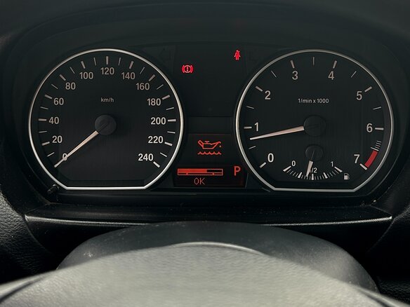 2010 BMW 1 серии 116i I (E81/E82/E87/E88) Рестайлинг, чёрный, 850000 рублей - вид 9