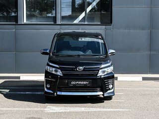 2016 Toyota Voxy III (R80), чёрный, 1955000 рублей, вид 3