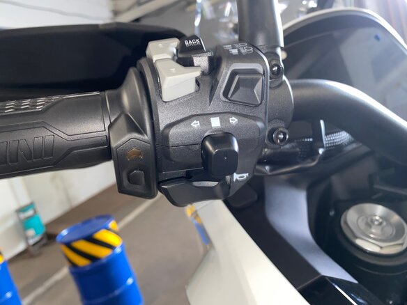 2026 Moto Morini X-CAPE 700, красный, 889000 рублей - вид 16