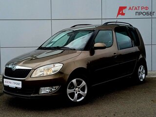 2012 Skoda Roomster I Рестайлинг, коричневый, 850000 рублей, вид 1