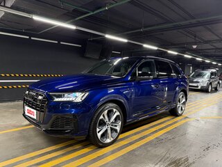 2022 Audi Q7 55 TFSI II (4M) Рестайлинг, синий, 9000000 рублей, вид 1
