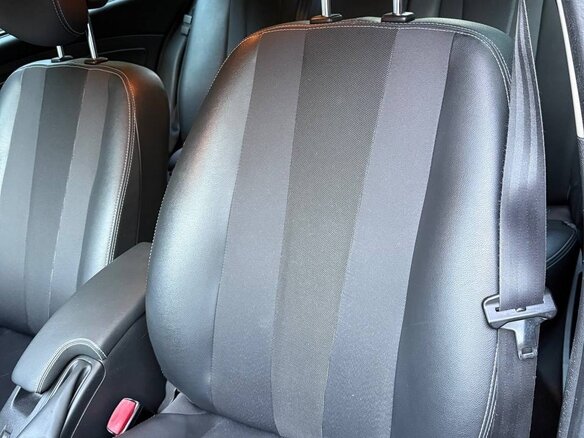 2010 Renault Fluence I, чёрный, 550000 рублей - вид 6